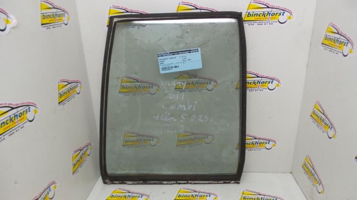 Usados Ventanilla triangular derecha detrás Nissan Sunny Precio € 31,50 Norma de margen ofrecido por Binckhorst BV