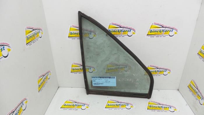 Usados Ventanilla triangular izquierda detrás Nissan Cherry Precio € 31,50 Norma de margen ofrecido por Binckhorst BV