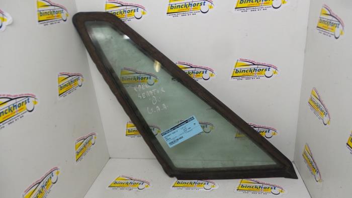 Usados Ventanilla triangular izquierda detrás Opel Senator Precio € 31,50 Norma de margen ofrecido por Binckhorst BV