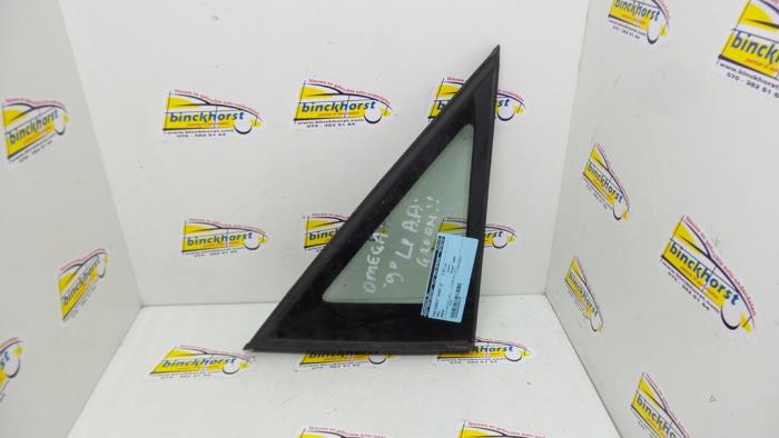 Usados Ventanilla triangular izquierda detrás Opel Omega Precio € 31,50 Norma de margen ofrecido por Binckhorst BV