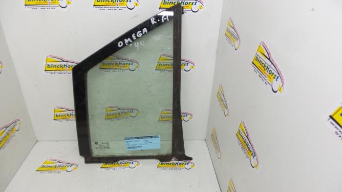 Usados Ventanilla triangular derecha detrás Opel Omega Precio € 26,25 Norma de margen ofrecido por Binckhorst BV