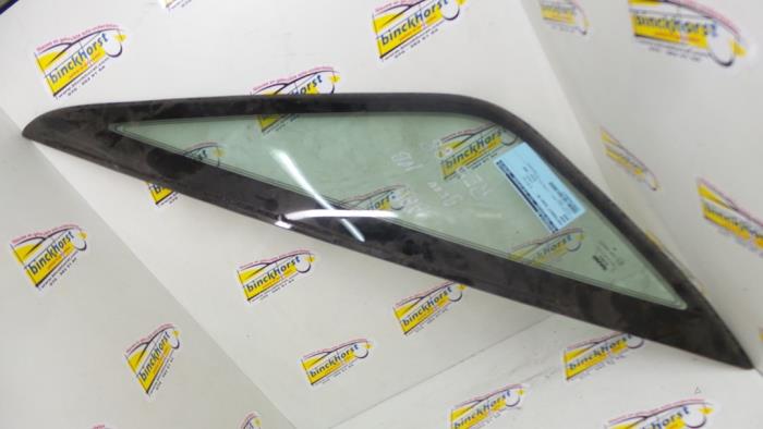 Usados Ventanilla triangular derecha detrás Saab 9000 Precio € 31,50 Norma de margen ofrecido por Binckhorst BV