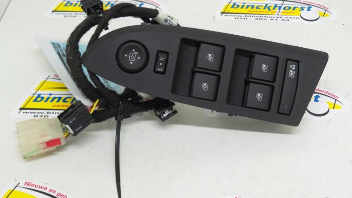 Usados Interruptor de ventanilla eléctrica Chevrolet Volt 1.4 16V Precio € 63,00 Norma de margen ofrecido por Binckhorst BV