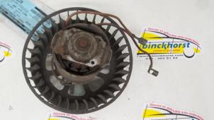 Usados Motor de ventilador de calefactor Opel Combo (Corsa B) 1.7 D Precio € 31,50 Norma de margen ofrecido por Binckhorst BV