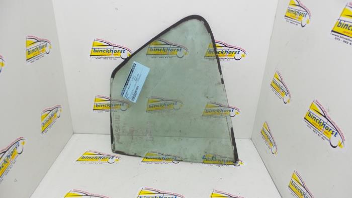 Usados Ventanilla triangular izquierda detrás Porsche 924 Precio € 36,75 Norma de margen ofrecido por Binckhorst BV