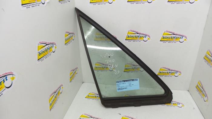Usados Ventanilla triangular derecha delante Volvo 3-Serie Precio € 26,25 Norma de margen ofrecido por Binckhorst BV