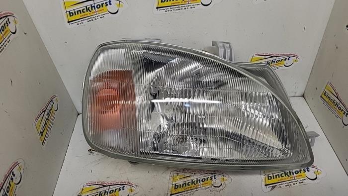 Nowe Reflektor prawy Daihatsu Charade Cena € 33,35 Z VAT oferowane przez Binckhorst BV