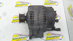 Dynamo from a Volkswagen Polo III Classic (6KV2) 1.6i 75 1996