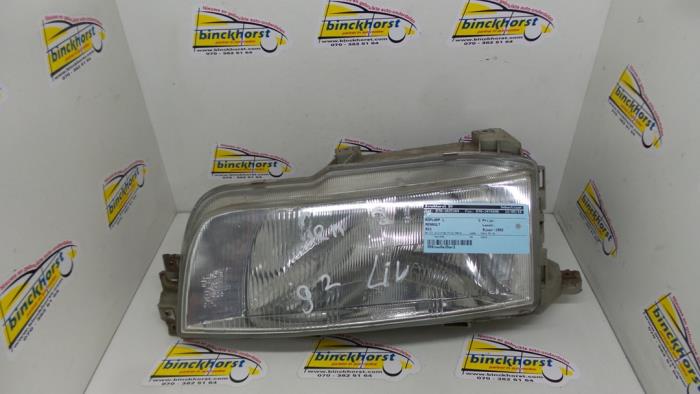 Używane Reflektor lewy Renault R21 Cena € 31,50 Procedura marży oferowane przez Binckhorst BV