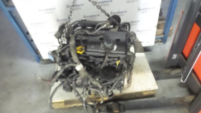 Used Engine Dodge Mini Ram Van 2.5 TD Price € 420,00 Margin scheme offered by Binckhorst BV