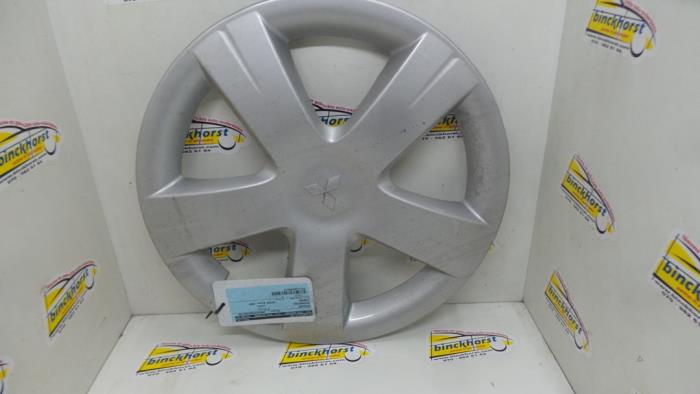 Mitsubishi lancer deals wheel covers