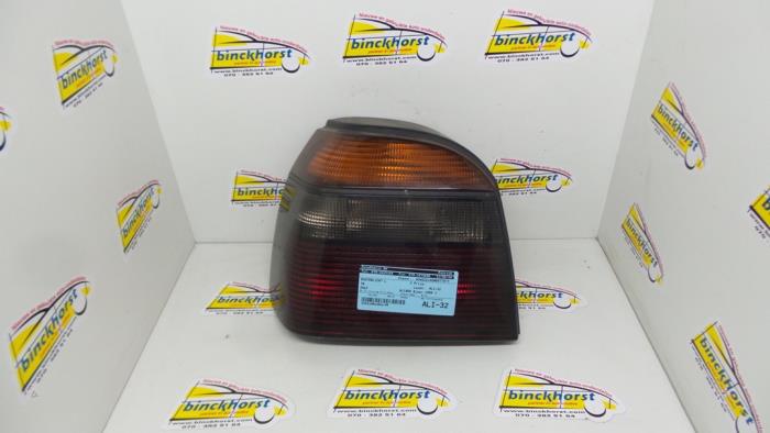 Taillight, left from a Volkswagen Golf III (1H1) 1.9 TDI 1998