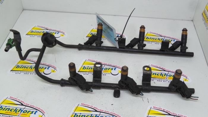 Usagé Système d'injection Chrysler 300 M 3.5 V6 24V Prix € 105,00 Règlement à la marge proposé par Binckhorst BV