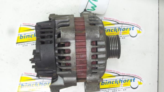Dynamo d'un Opel Zafira (F75) 2.0 DTI 16V 2000