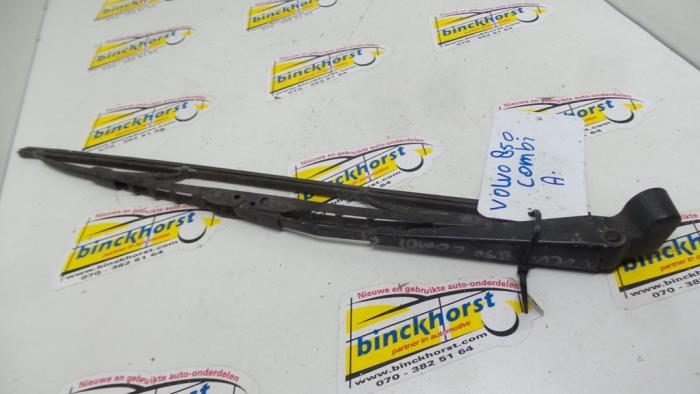 Rear wiper arm from a Volvo 850 1995