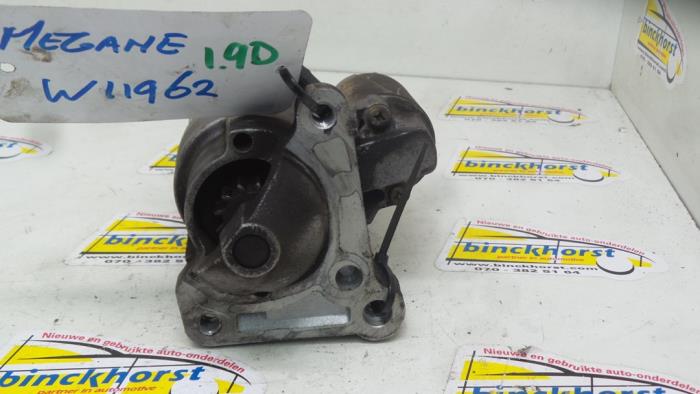 Starter from a Renault Megane (BA/SA) 1.9dCi 2001