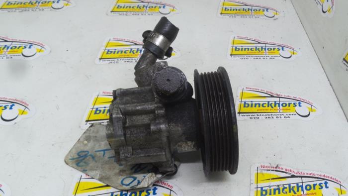 Power steering pump from a Ford Galaxy 1996