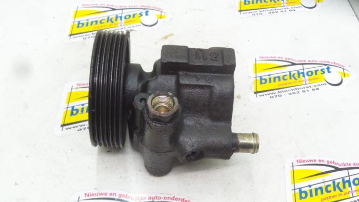 Usagé Pompe de direction Renault Kangoo (KC) 1.9 D 55 Prix € 52,50 Règlement à la marge proposé par Binckhorst BV
