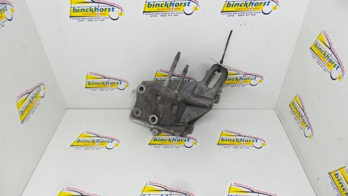 Used Engine mount Ford Fusion 1.6 16V Price € 15,75 Margin scheme offered by Binckhorst BV