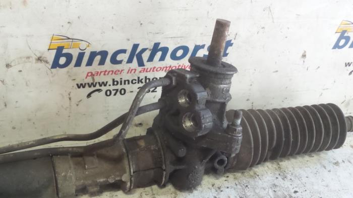 Power steering box from a Renault Clio II (BB/CB) 1.4 1999