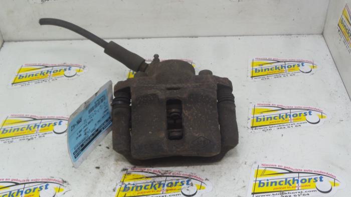 Gebrauchte Bremszange rechts vorne Renault Clio II (BB/CB) 1.4 Preis € 19,95 Margenregelung angeboten von Binckhorst BV