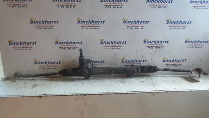 Power steering box from a Peugeot 406 (8B) 1.8 16V 1998
