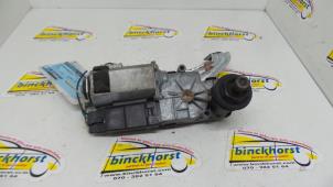 Usados Motor de limpiaparabrisas detrás Opel Sintra 2.2i GLS,CD 16V Precio € 36,75 Norma de margen ofrecido por Binckhorst BV