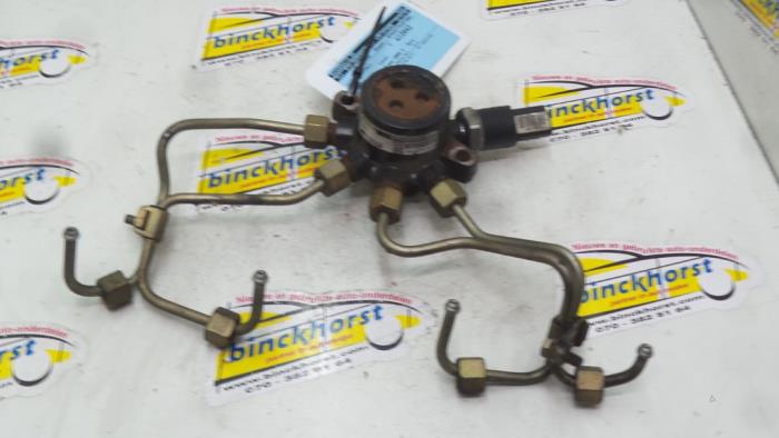 Usagé Système d'injection Ford Transit Connect 1.8 TDCi LWB Prix € 105,00 Règlement à la marge proposé par Binckhorst BV