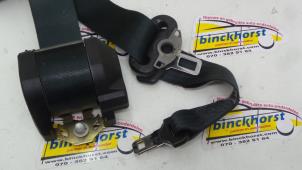 Używane Pas bezpieczenstwa prawy tyl Fiat Multipla (186) 1.6 16V 100 SX,ELX Cena € 31,50 Procedura marży oferowane przez Binckhorst BV