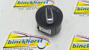 Usados Interruptor de luz Volkswagen Passat Precio € 21,00 Norma de margen ofrecido por Binckhorst BV