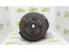 Knuckle, front right from a Daihatsu Charade (G200/201/202/203/204) 1.3i TX/CX 16V 1998
