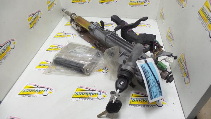 Used Ignition lock + computer BMW 3 serie Touring (E46/3) 318d 16V Price € 145,95 Margin scheme offered by Binckhorst BV