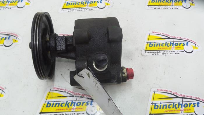 Gebrauchte Lenkkraftverstärker Pumpe Renault Megane Scénic (JA) 1.4i RL,RN Preis € 42,00 Margenregelung angeboten von Binckhorst BV