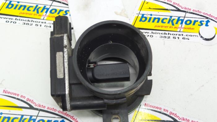 Débitmètre d'un Ford Focus 1 Wagon 1.6 16V 2000