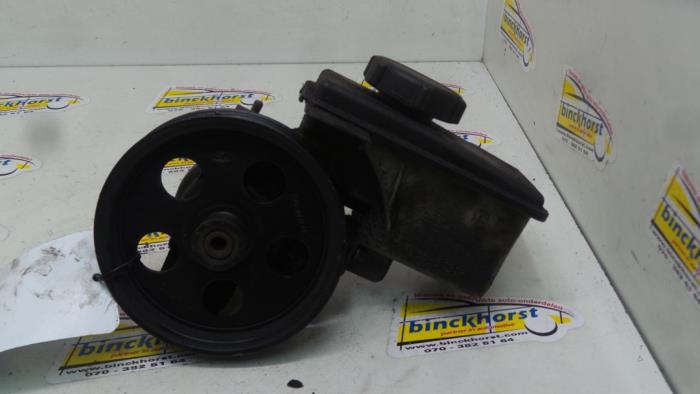 Usagé Pompe de direction Ford Mondeo III 2.0 16V Prix € 52,50 Règlement à la marge proposé par Binckhorst BV