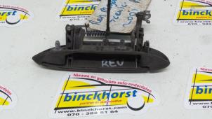Usagé Poignée portière 4portes avant droite Renault Scénic I (JA) 1.9 dCi Prix € 9,98 Règlement à la marge proposé par Binckhorst BV