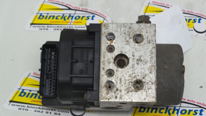 Usagé Bloc ABS Renault Clio II Societe (SB) 1.5 dCi 80 Prix € 73,50 Règlement à la marge proposé par Binckhorst BV
