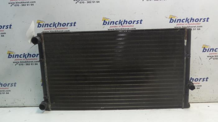 Gebrauchte Kühler Volkswagen Golf III (1H1) 1.8 GL,GT Preis € 31,50 Margenregelung angeboten von Binckhorst BV