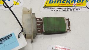 Usados Resistencia de calefactor Fiat Punto II (188) 1.9 JTD 80 ELX 3-Drs. Precio € 15,75 Norma de margen ofrecido por Binckhorst BV