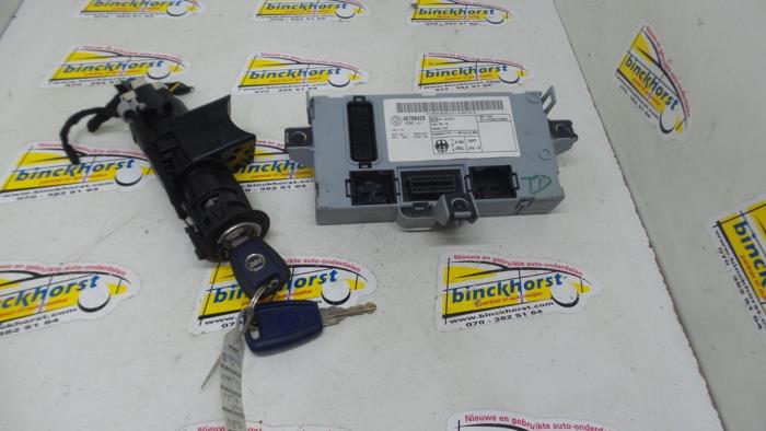 Used Ignition lock + computer Fiat Punto II (188) 1.9 JTD 80 ELX 3-Drs. Price € 93,45 Margin scheme offered by Binckhorst BV