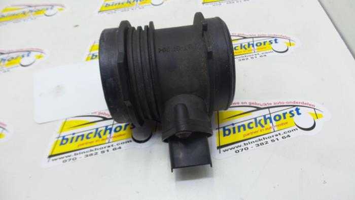Begagnade Luftflödesmätare Saab 9-3 I (YS3D) 2.2 TiD Kat. Pris € 42,00 Marginaltabell erbjuds av Binckhorst BV