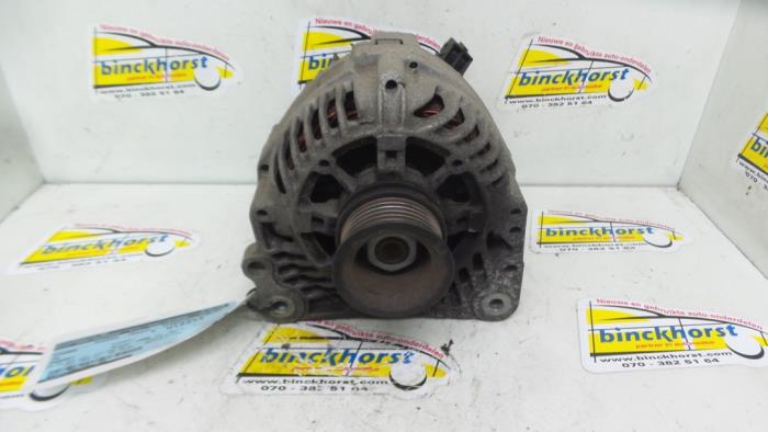 Used Dynamo Volkswagen Passat Variant (35I) 2.0i CL,GL,GT Price € 52,50 Margin scheme offered by Binckhorst BV