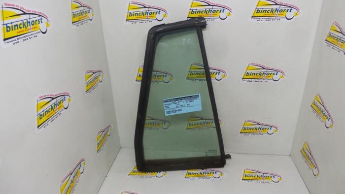 Usados Ventanilla triangular derecha detrás Renault Laguna II Grandtour (KG) 1.9 dCi 100 Precio € 31,50 Norma de margen ofrecido por Binckhorst BV
