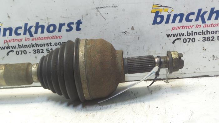 Drivaxel, vänster fram från en Renault Espace (JK) 2.2 dCi 16V 2005