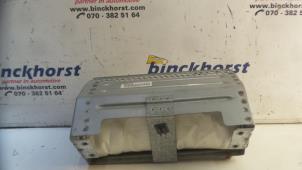 Używane Poduszka powietrzna prawa (deska rozdzielcza) Audi A4 Avant (B5) 1.9 TDI Cena € 42,00 Procedura marży oferowane przez Binckhorst BV