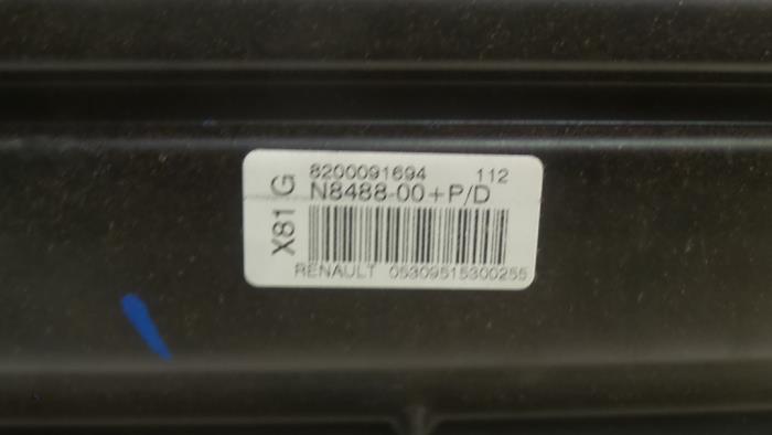 Airbag droite (tableau de bord) d'un Renault Espace (JK) 2.2 dCi 16V 2003