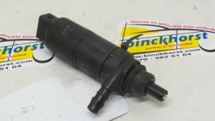 Usados Bomba de rociador de faro Ford Mondeo III 2.0 16V Precio € 15,75 Norma de margen ofrecido por Binckhorst BV