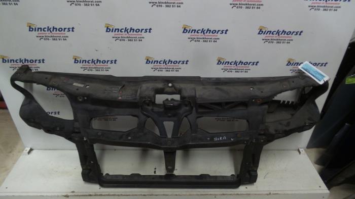 Front panel from a Volkswagen Bora (1J2) 1.9 TDI 90 2001