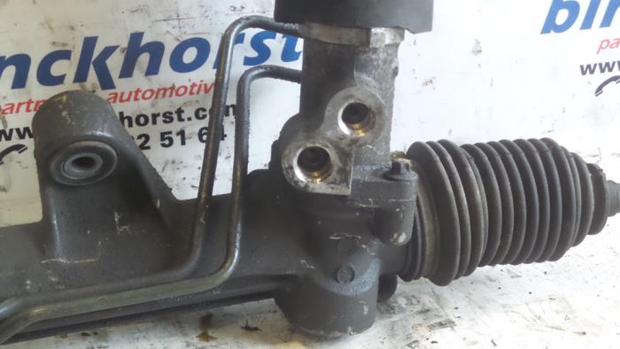 Lenkgetriebe Servo van een Rover 400 (RT) 416Si 16V 1997