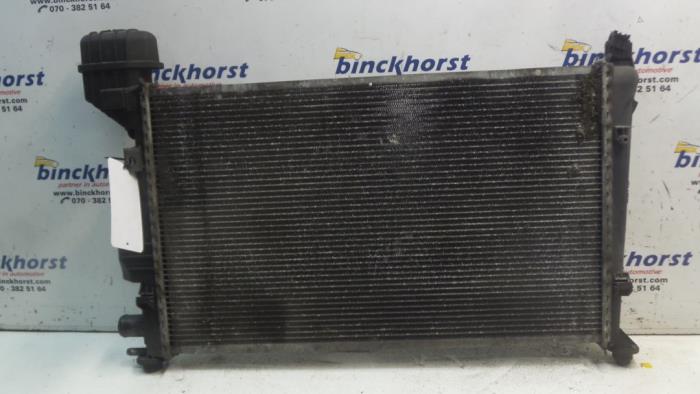 Gebrauchte Kühler Mercedes A (W168) 1.7 A-170 CDI 16V Preis € 42,00 Margenregelung angeboten von Binckhorst BV